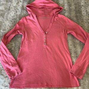 Pink Henley M v-neck hooded long sleeve S fitted stretch shell buttons Clothes